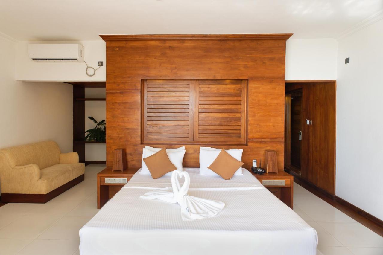 Watergate Resort Unawatuna Exterior photo