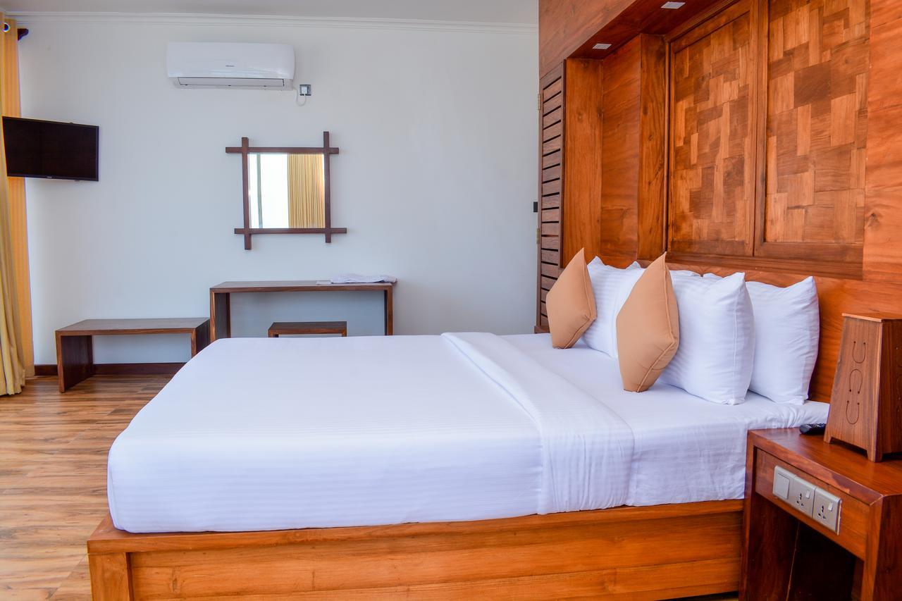 Watergate Resort Unawatuna Exterior photo