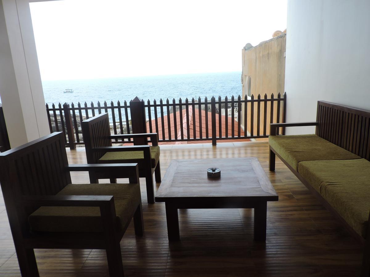 Watergate Resort Unawatuna Exterior photo