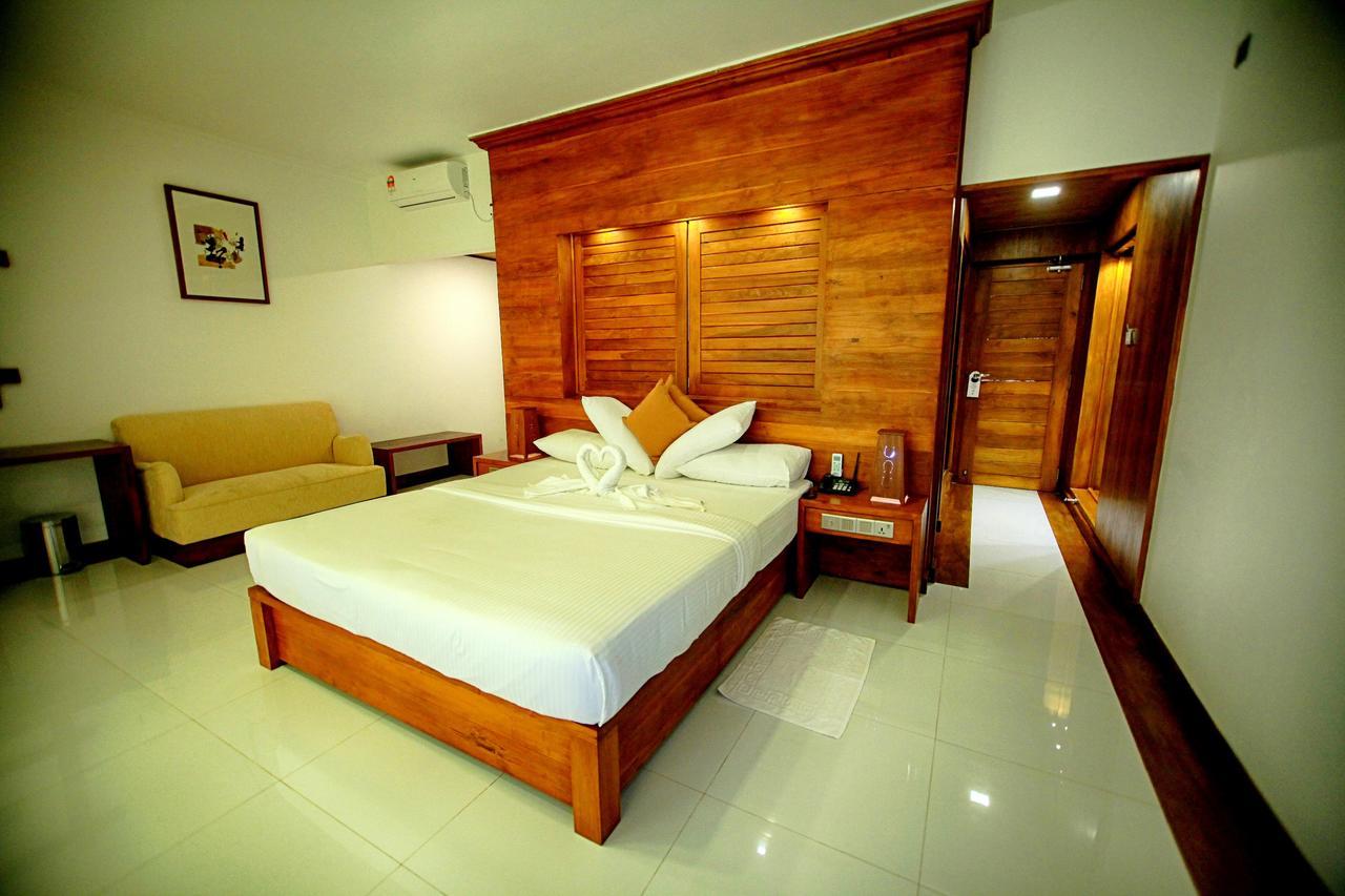 Watergate Resort Unawatuna Exterior photo